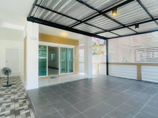 For sale 4 bed townhouse in Bang Bua Thong, Nonthaburi