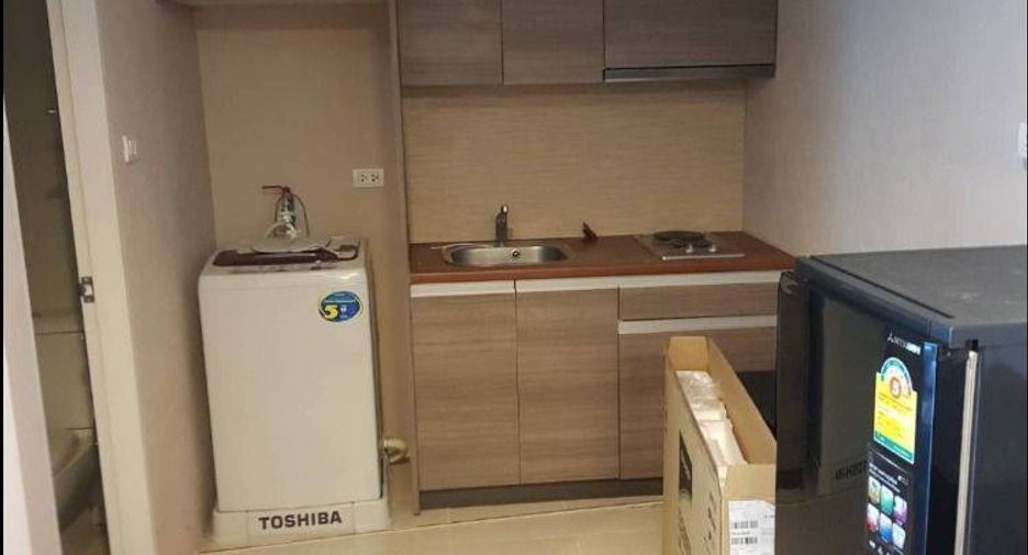 For sale 1 bed condo in Huai Khwang, Bangkok