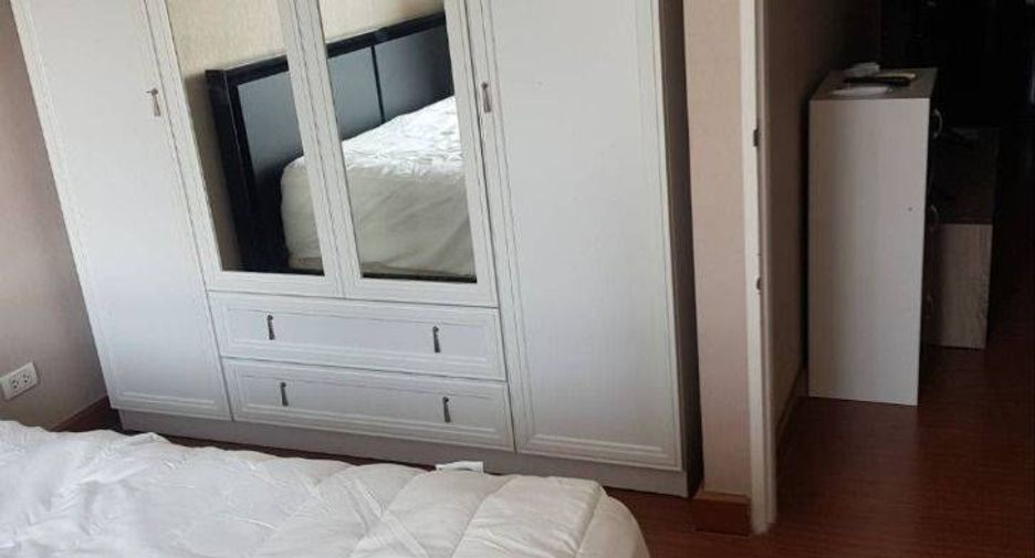 For sale 1 bed condo in Huai Khwang, Bangkok