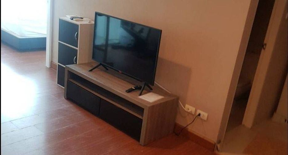 For sale 1 bed condo in Huai Khwang, Bangkok
