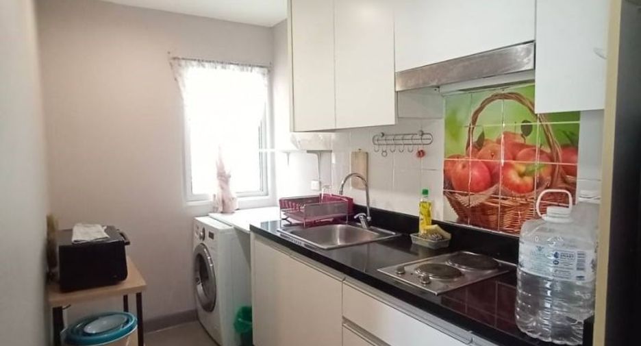 For sale 2 bedrooms condo in Mueang Samut Prakan, Samut Prakan