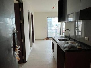 For sale 2 bed condo in Huai Khwang, Bangkok