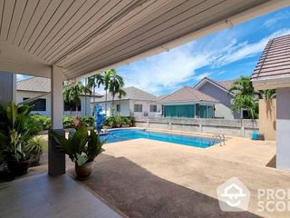 For rent and for sale 5 bed house in Bang Lamung, Chonburi