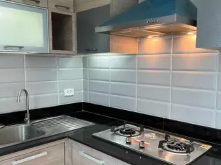 Casa adosada en alquiler de 3 habitaciones en Phra Khanong, Bangkok
