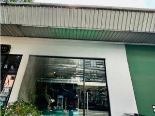 For rent retail Space in Khlong Toei, Bangkok