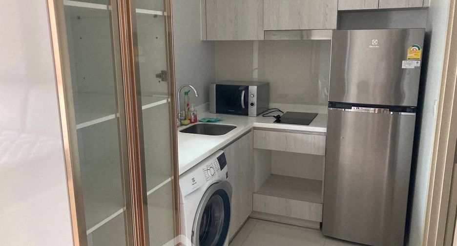 For rent 1 bed condo in Pathum Wan, Bangkok