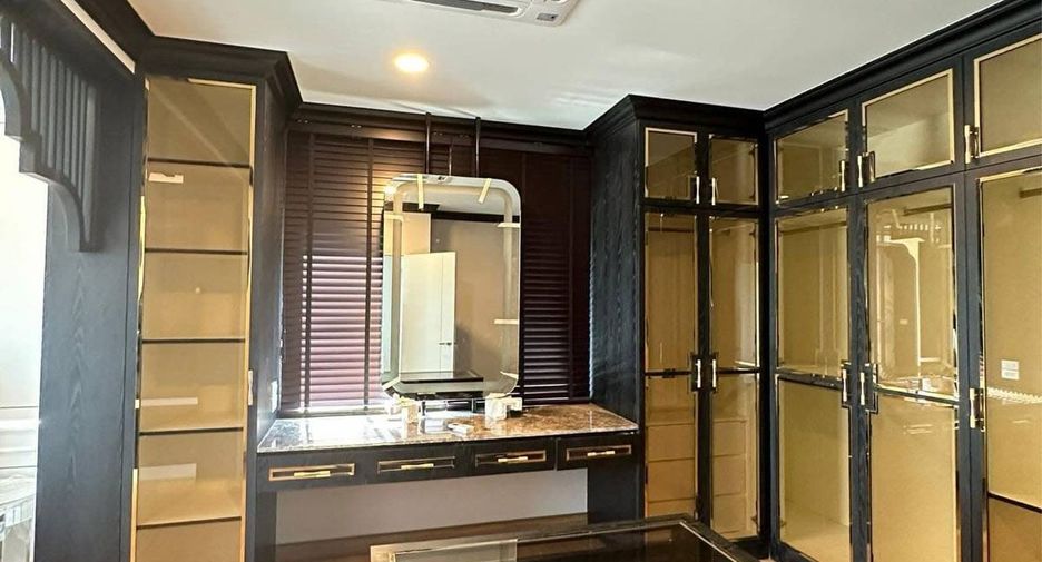 For rent and for sale 4 bed house in Bang Phli, Samut Prakan