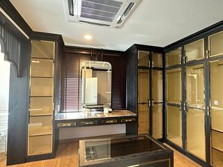 For rent and for sale 4 bed house in Bang Phli, Samut Prakan
