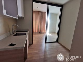 For sale 1 bed condo in Khlong Toei, Bangkok