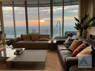 For rent そして for sale 4 Beds condo in Pathum Wan, Bangkok