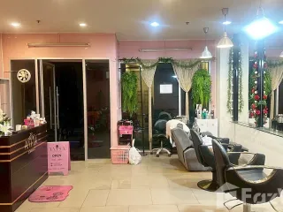 For sale スタジオ condo in Huai Khwang, Bangkok