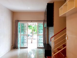 For sale 3 bed townhouse in Rat Burana, Bangkok
