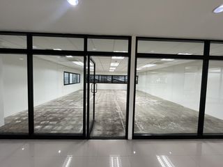 For rent office in Mueang Chiang Mai, Chiang Mai
