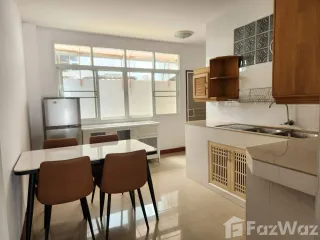 For rent 4 bed townhouse in Hua Hin, Prachuap Khiri Khan