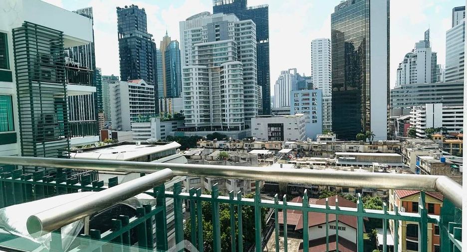 For sale 1 bed condo in Watthana, Bangkok