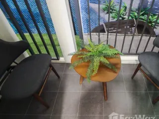 For sale 3 Beds condo in Phra Khanong, Bangkok