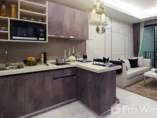 For sale 3 Beds condo in Phra Khanong, Bangkok