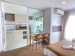 For sale studio condo in Khlong Toei, Bangkok
