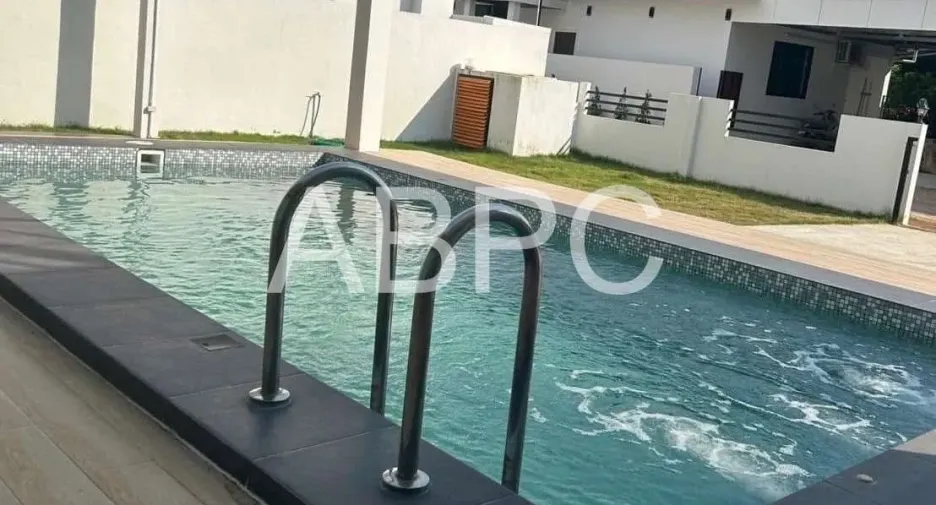 For rent 4 bedrooms house in Huay Yai, Pattaya