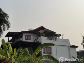 For sale 3 bed townhouse in Mueang Chiang Mai, Chiang Mai