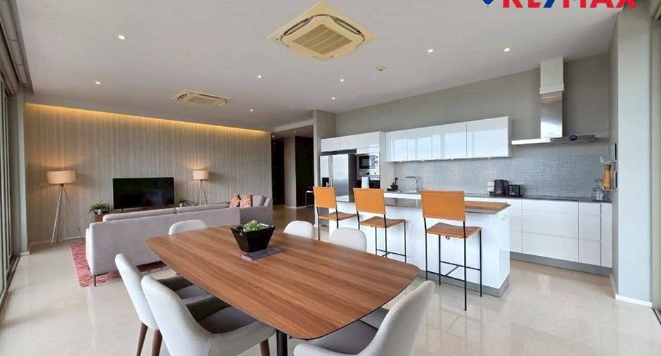 For sale 3 bedrooms condo in Sattahip, Chonburi
