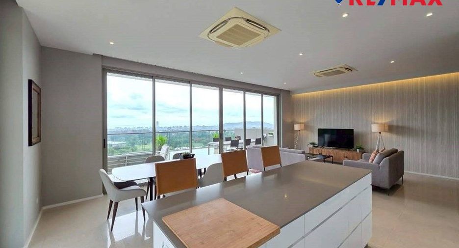 For sale 3 bedrooms condo in Sattahip, Chonburi