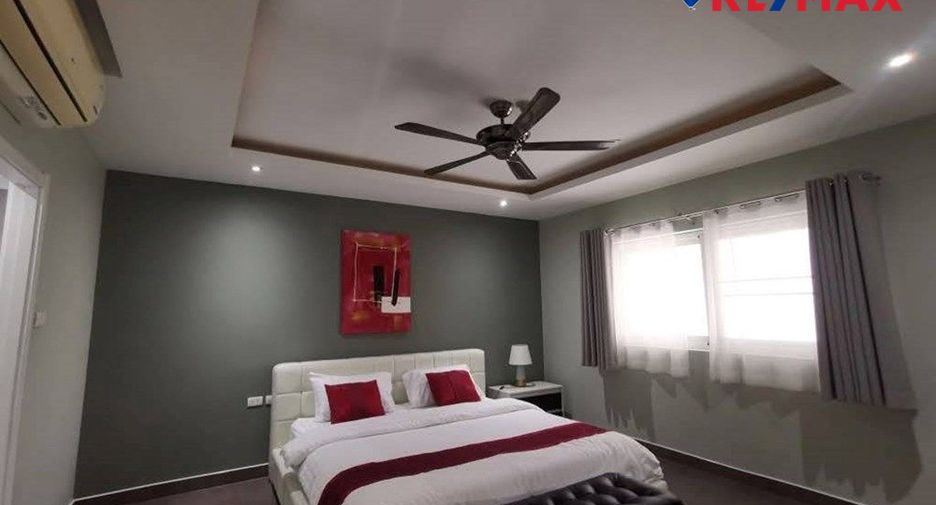 For sale 2 bedrooms condo in Pratumnak, Pattaya
