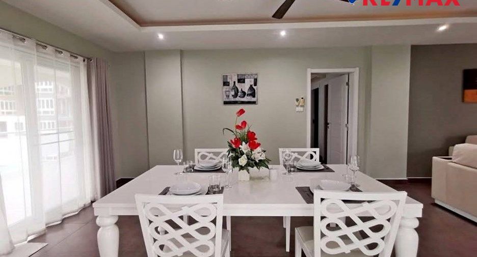 For sale 2 bedrooms condo in Pratumnak, Pattaya