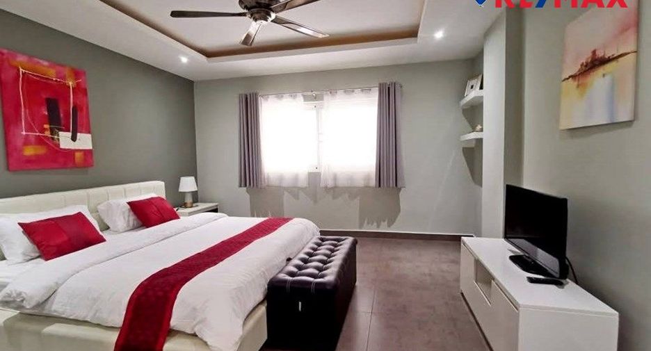 For sale 2 bedrooms condo in Pratumnak, Pattaya