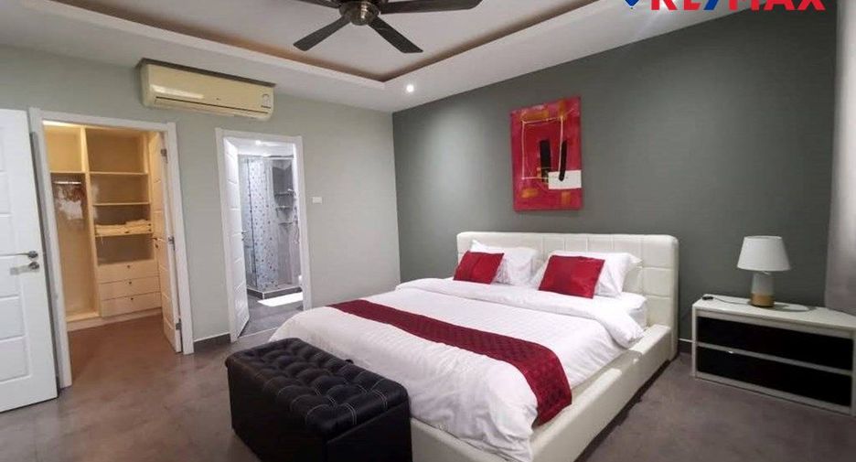 For sale 2 bedrooms condo in Pratumnak, Pattaya