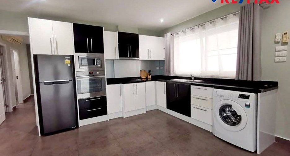 For sale 2 bedrooms condo in Pratumnak, Pattaya