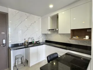 For sale 2 bed condo in Mueang Udon Thani, Udon Thani