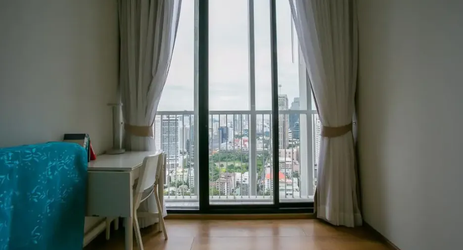 For rent 2 bedrooms condo in Khlong Toei, Bangkok