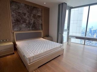 For rent 3 Beds condo in Khlong San, Bangkok