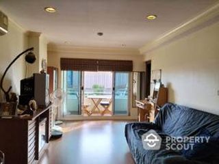 For sale 3 bed condo in Yan Nawa, Bangkok