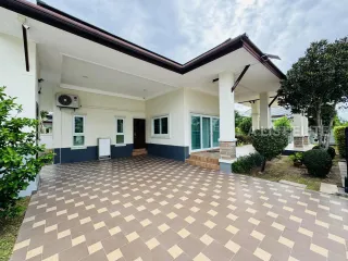 For sale 3 Beds condo in Bang Lamung, Chonburi