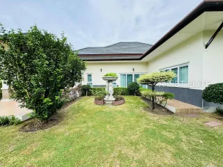 For sale 3 Beds condo in Bang Lamung, Chonburi