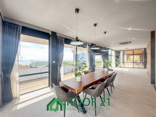 For sale 4 Beds condo in Bang Lamung, Chonburi