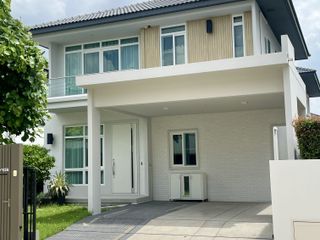 For sale 3 bed house in Lat Krabang, Bangkok
