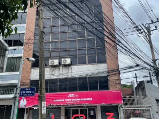 For rent 3 bed retail Space in Sathon, Bangkok