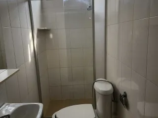 For rent 2 bed retail Space in Huai Khwang, Bangkok
