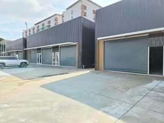 For rent retail Space in Suan Luang, Bangkok