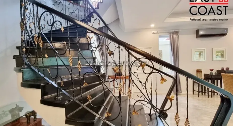 À vendre 4 chambres maison à Bang Lamung, Chonburi