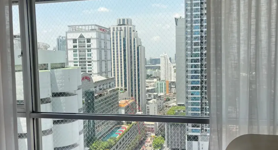 For rent 1 bed condo in Watthana, Bangkok