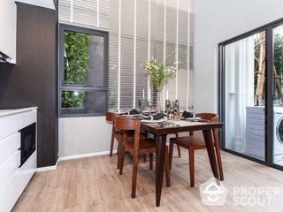 For sale 3 bed condo in Huai Khwang, Bangkok