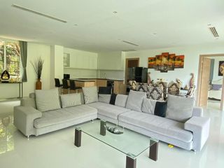 For sale 3 bed condo in Kathu, Phuket