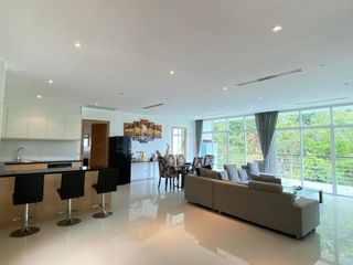 For sale 3 bed condo in Kathu, Phuket