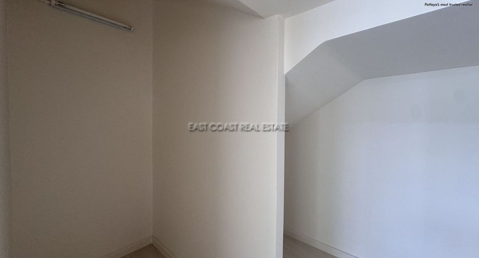 Casa en venta de 4 habitaciones en Bang Lamung, Chonburi