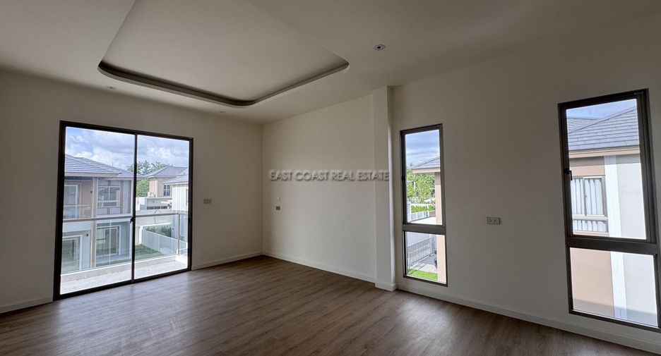 Casa en venta de 4 habitaciones en Bang Lamung, Chonburi