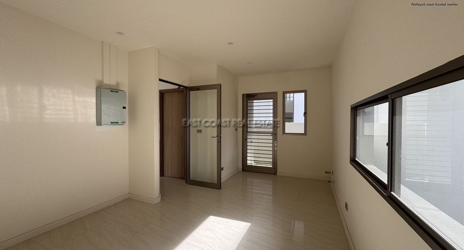 Casa en venta de 4 habitaciones en Bang Lamung, Chonburi